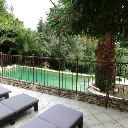 Maison Provencale * Les Angles (Gard)
